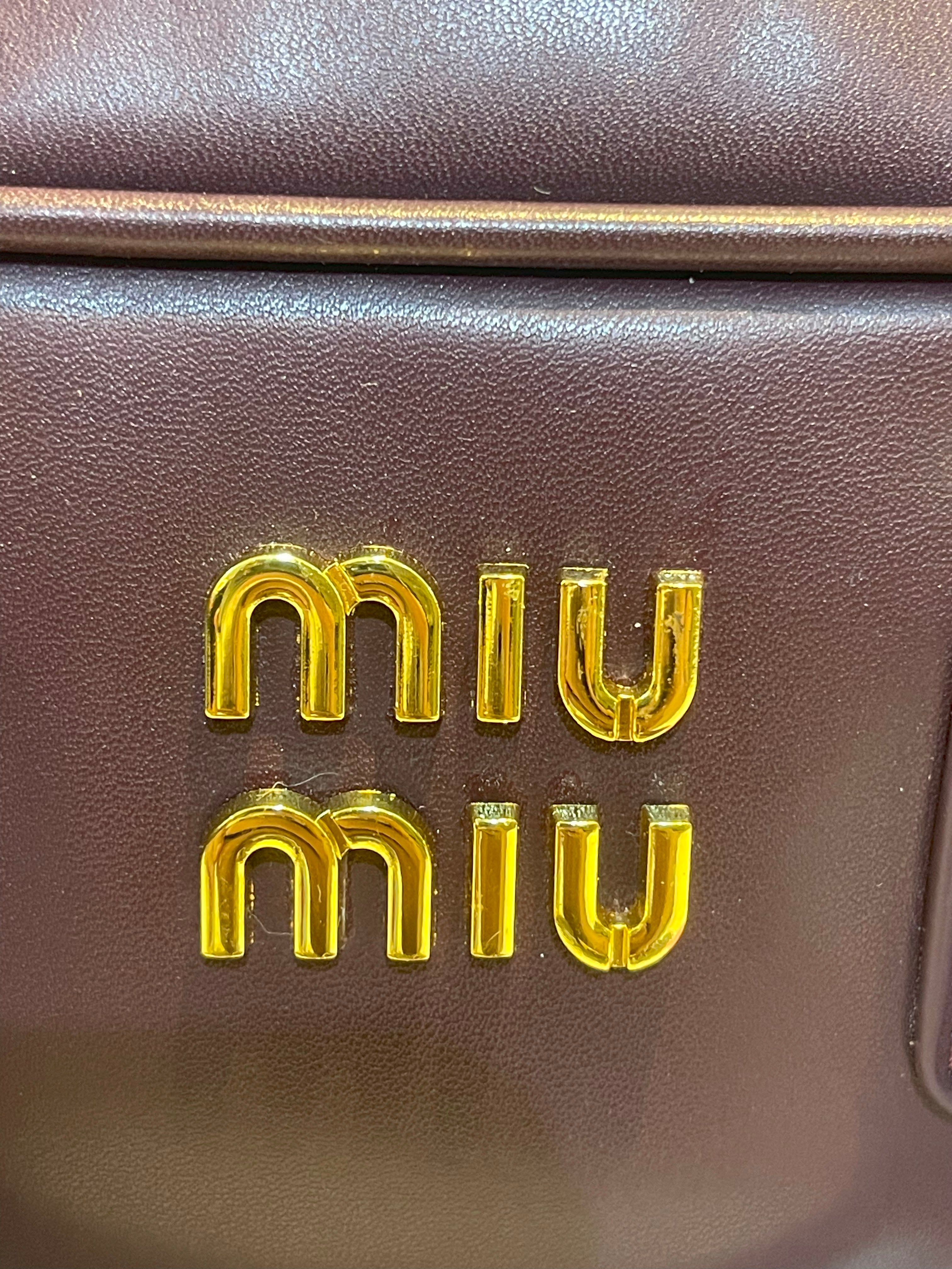 شنطة ميو ميو ماستر شنط وحقائب miumiu bags