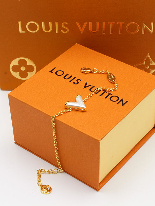 اسواره لويس فيتون شيل v اسواره louis vuitton ذهبي 