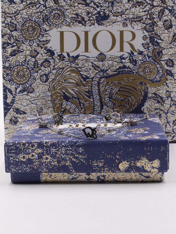 طقم ديور 2 قطع اطقم dior  