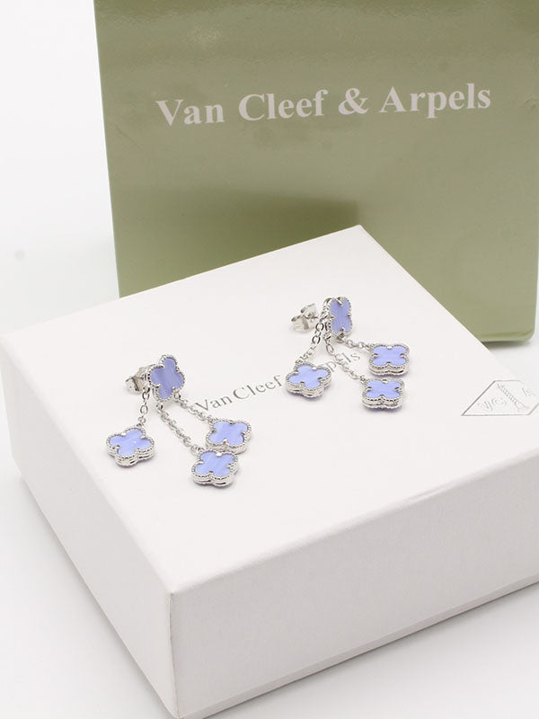 حلق فان كليف 4 ورود وسط حلق van cleef  