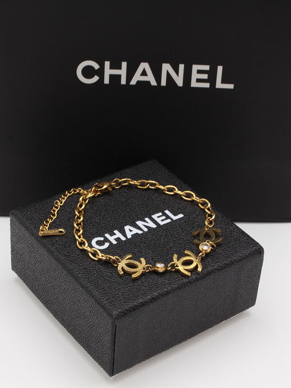 اسوارة شانيل ثري بندنتس لوقو اسواره chanel  