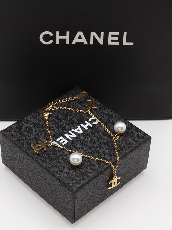 اسوارة شانيل لولو بيرل لوقو اسواره chanel  