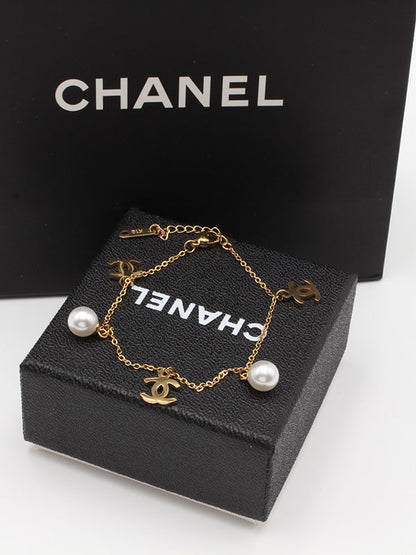 اسوارة شانيل لولو بيرل لوقو اسواره chanel  