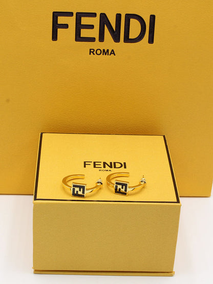 حلق فندي كيرف لوقو حلق fendi اسود ذهبي 