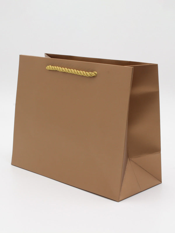كيس كرتون بني هدايا متوفر 2 لون
