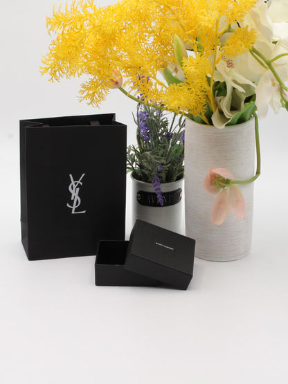 ملحقات ايف سان لوران هدايا ysl  