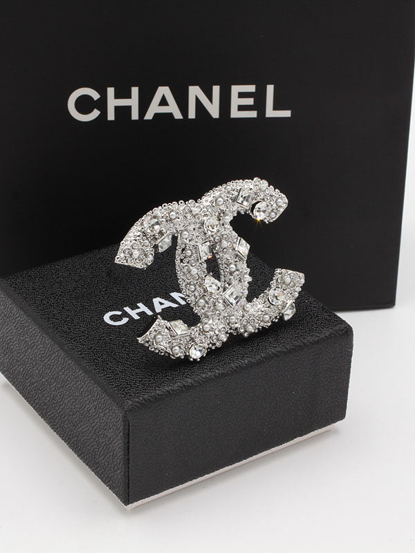 بروشات شانيل ملتي ستون بروش chanel  