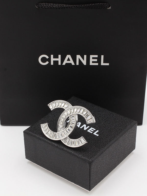 بروشات شانيل كيوبك بروش chanel  