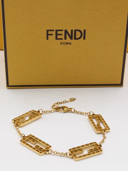 اساور فندي ذهبي اسواره fendi  