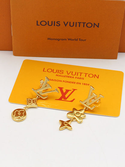حلق لويس فيتون طويل لولو نيو حلق louis vuitton ذهبي