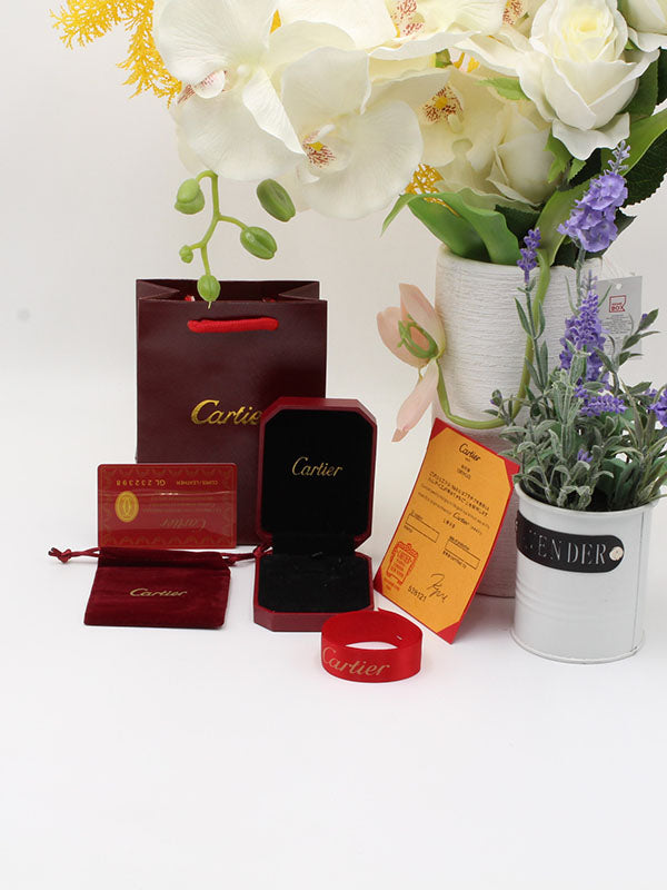 ملحقات كارتير الاصلية سلاسل - حلق هدايا CARTIER
