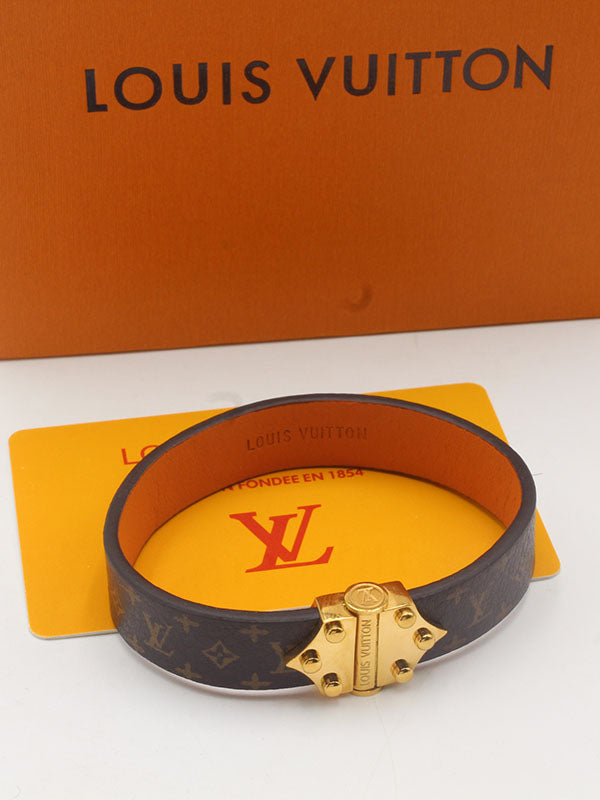 اساور لويس فيتون جلد نيو لوك اسواره louis vuitton ذهبي