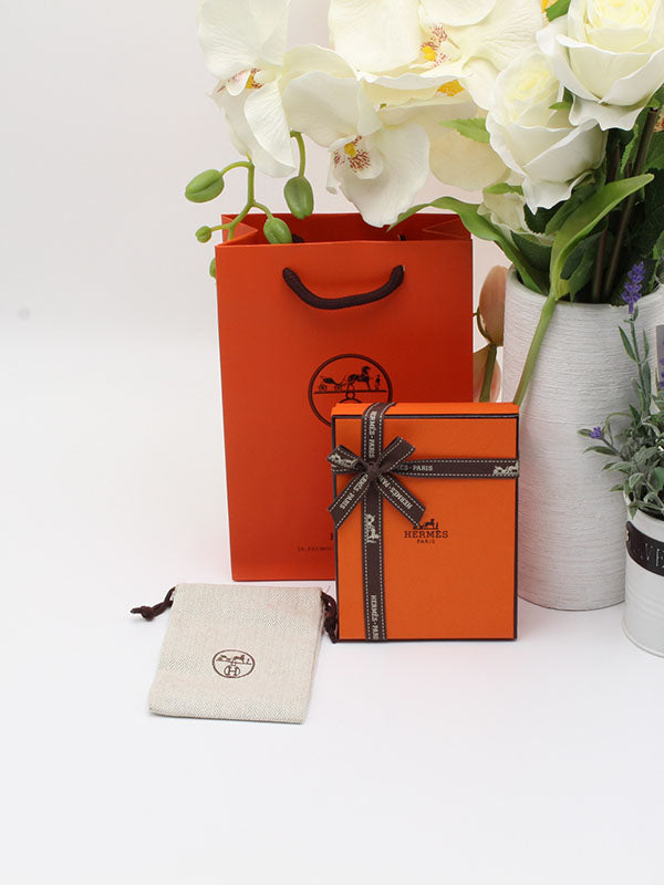 ملحقات هيرمز الجديده للاطقم هدايا HERMES