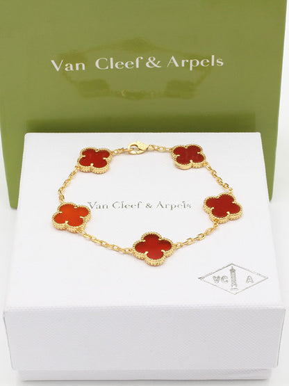 اساور فان كليف الماستر الجديده اسواره van cleef عودي ذهبي