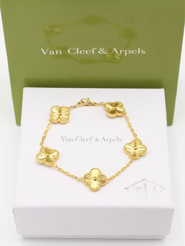 اساور فان كليف الماستر الجديده اسواره van cleef