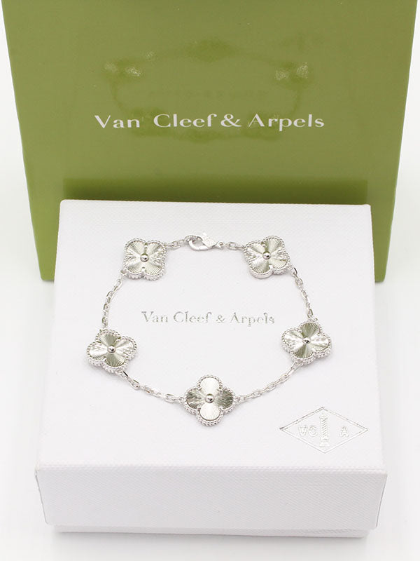 اساور فان كليف الماستر الجديده اسواره van cleef فضي