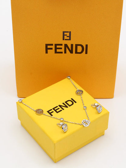 طقم فندي تشوكر ناعم اطقم fendi