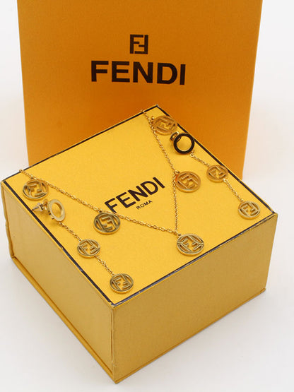 طقم فندي تشوكر اطقم fendi