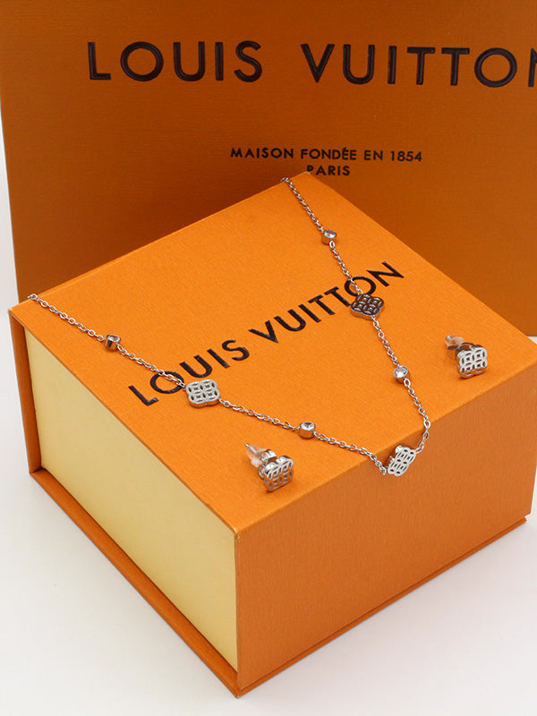 طقم لويفي اطقم louis vuitton