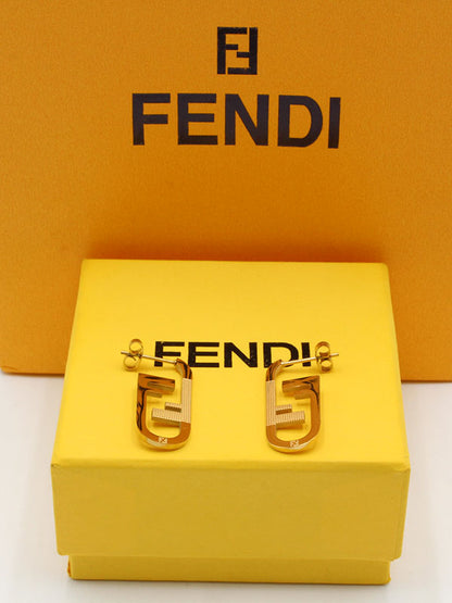 حلق فندي ميتل وسط ذهبي حلق fendi