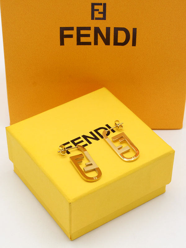 حلق فندي ميتل وسط ذهبي حلق fendi