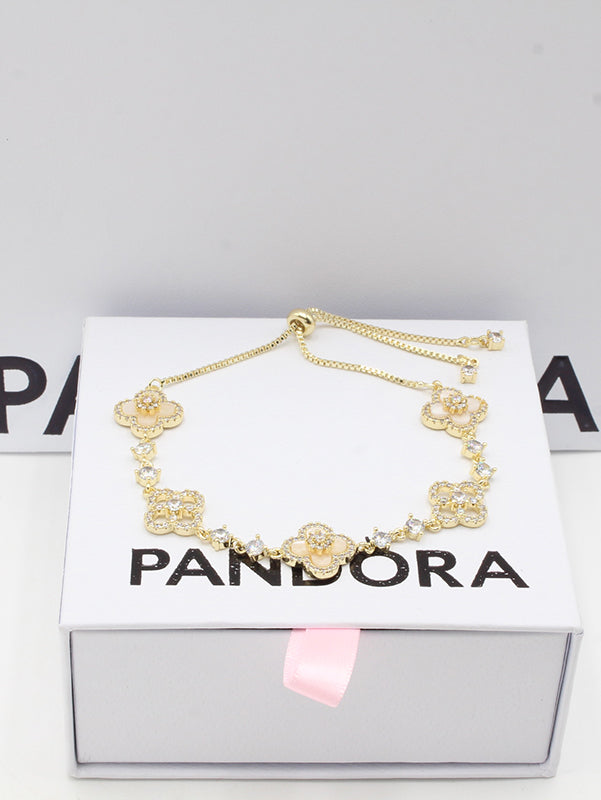 اسوارة باندورا فلاور اسواره pandora ابيض ذهبي