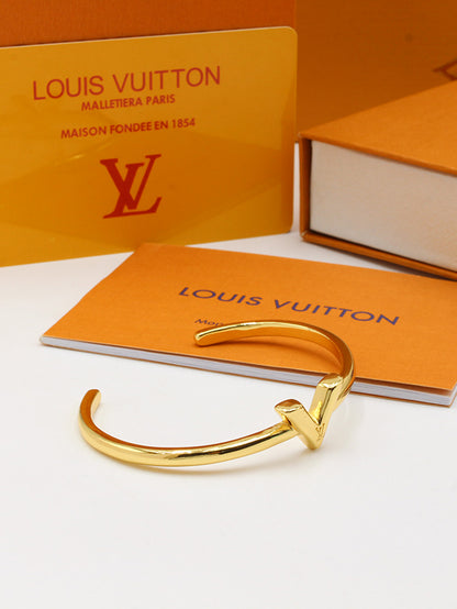 اساور لويس فيتون قولد نيو بانقل لوقو اسواره louis vuitton