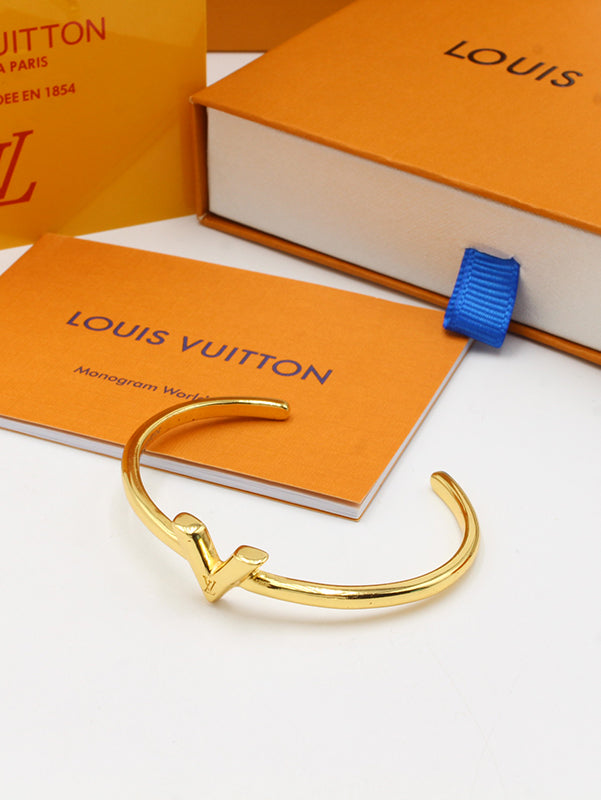 اساور لويس فيتون قولد نيو بانقل لوقو اسواره louis vuitton