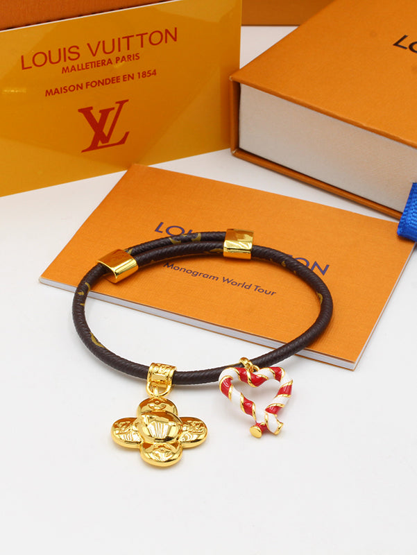 اساور لويس فيتون جلد لوقو فلاور اند هارت اسواره louis vuitton