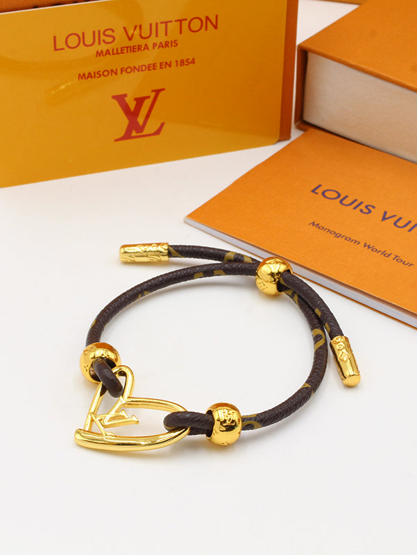 اساور لويس فيتون جلد لوقو نيو لوك اسواره louis vuitton