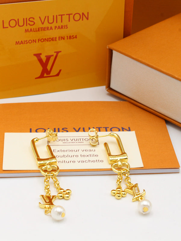 حلق لويس فيتون بيرل لوقو طويل حلق louis vuitton