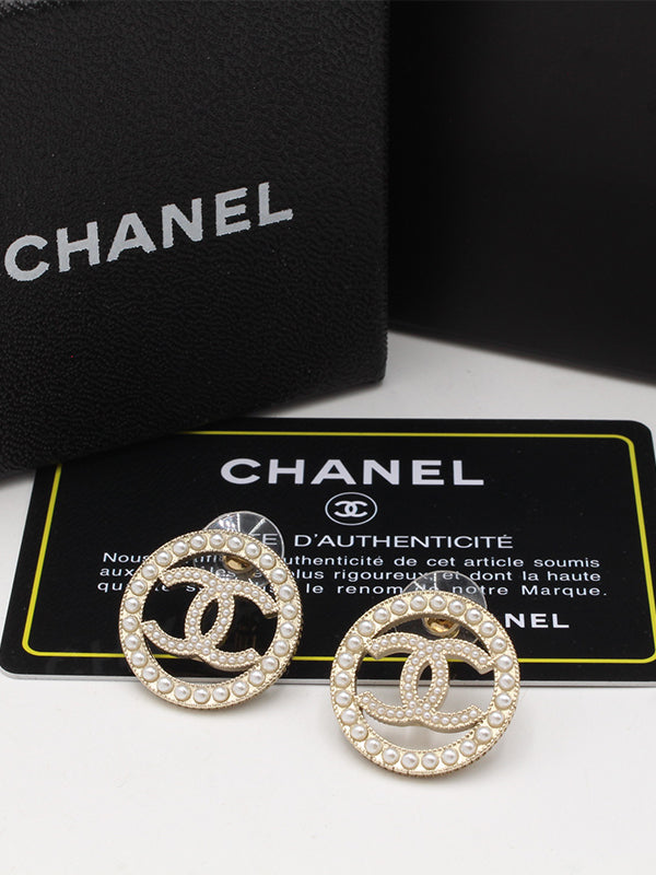حلق شانيل قولد انتيك لوقو حلق chanel ذهبي