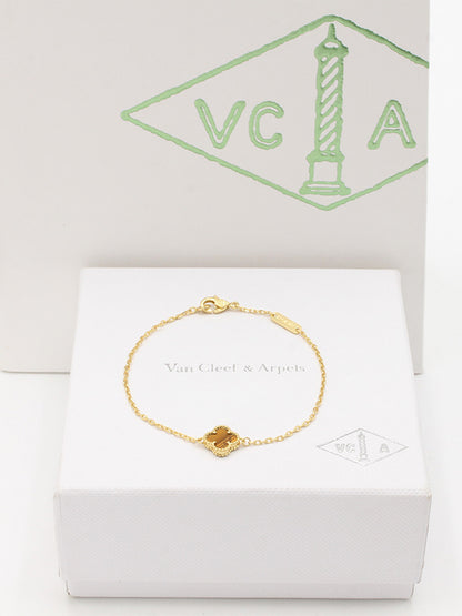 اسواره فان كليف ميني ماستر اسواره van cleef بني ذهبي