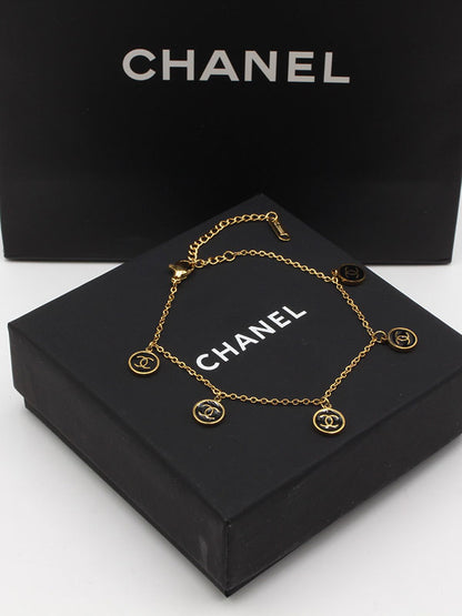 خلحال شانيل بندنتس بلاك اند وايت خلخال chanel