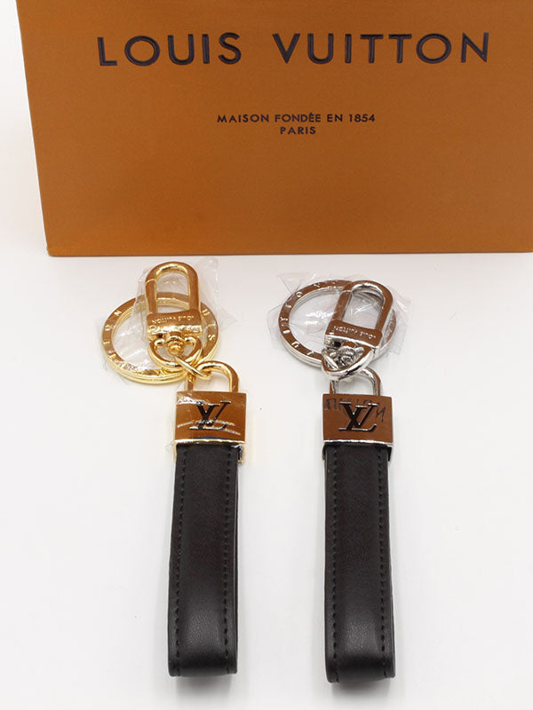 ميدالية لويس فيتون سيركل اند لذر ميدالية louis vuitton