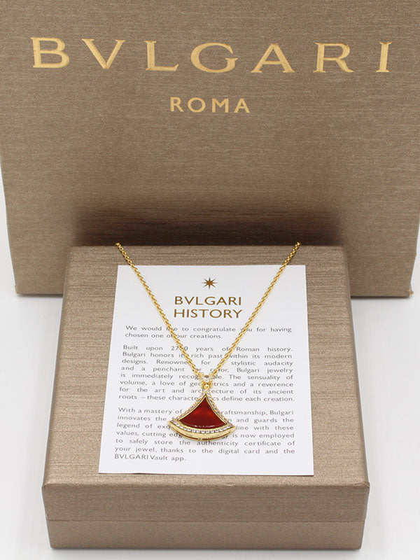 سلسال بولغاري حجر طبيعي وسط سلسال bvlgari