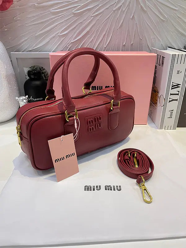 شنطة ميو ميو فلات شنط وحقائب miumiu bags