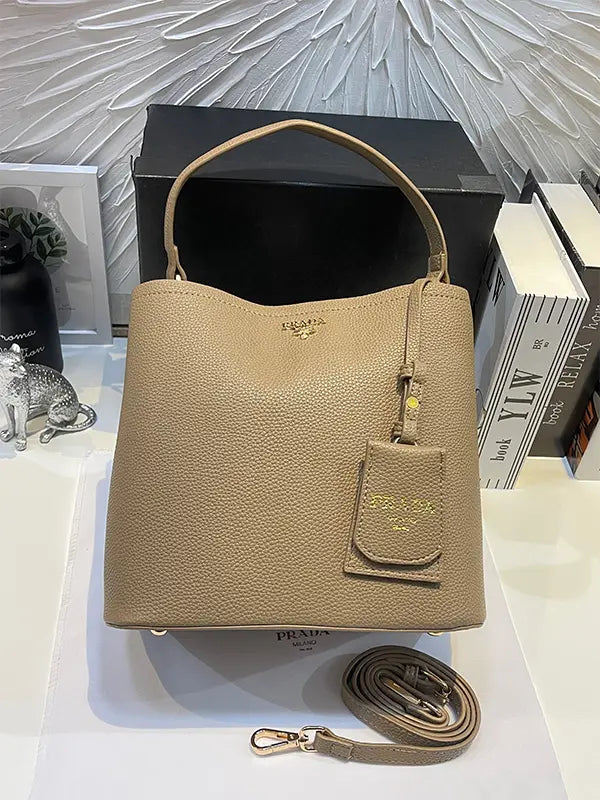 شنطة برادا بيج شنط وحقائب brada bags