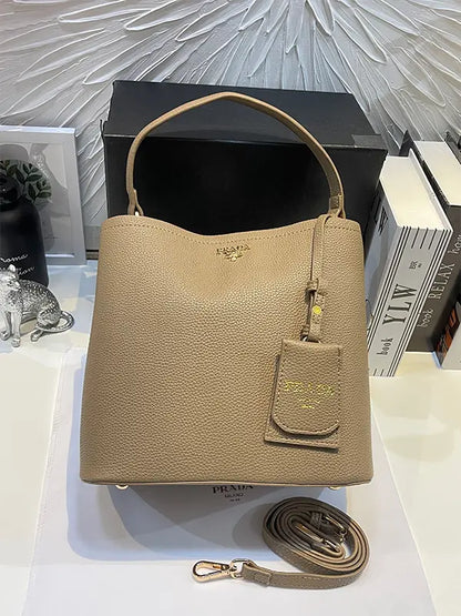 شنطة برادا بيج شنط وحقائب brada bags