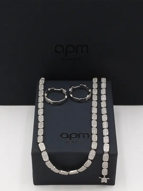 طقم اي بي ام زركون لوقو فضي اطقم APM