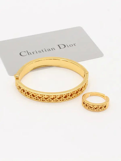 اساور ديور الهبه مع الخاتم مقاس صغير اسواره dior