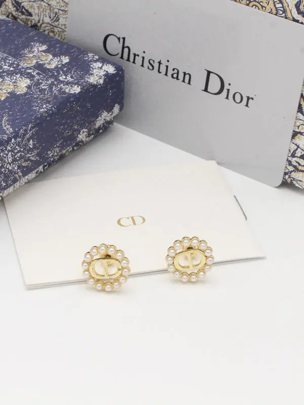 حلق ديور الجديد 680 حلق dior