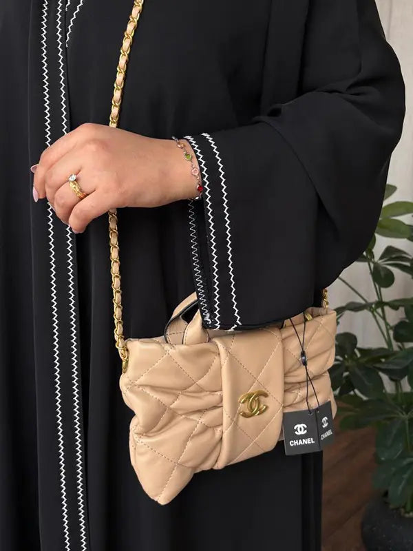 شنطة شانيل فيونكة الجديده