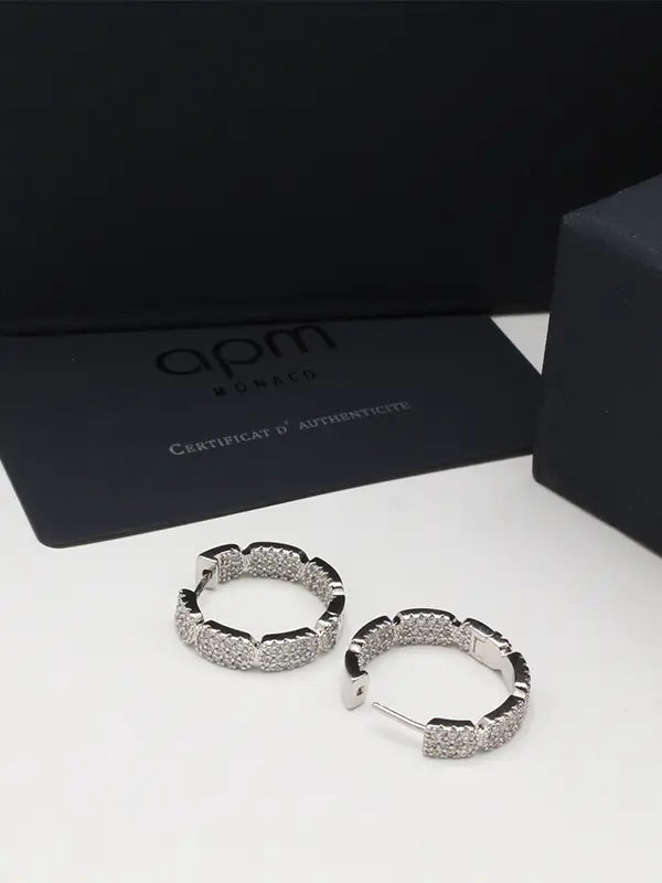 حلق اي بي ام الجديد فضي فل زركون لوقو حلق APM