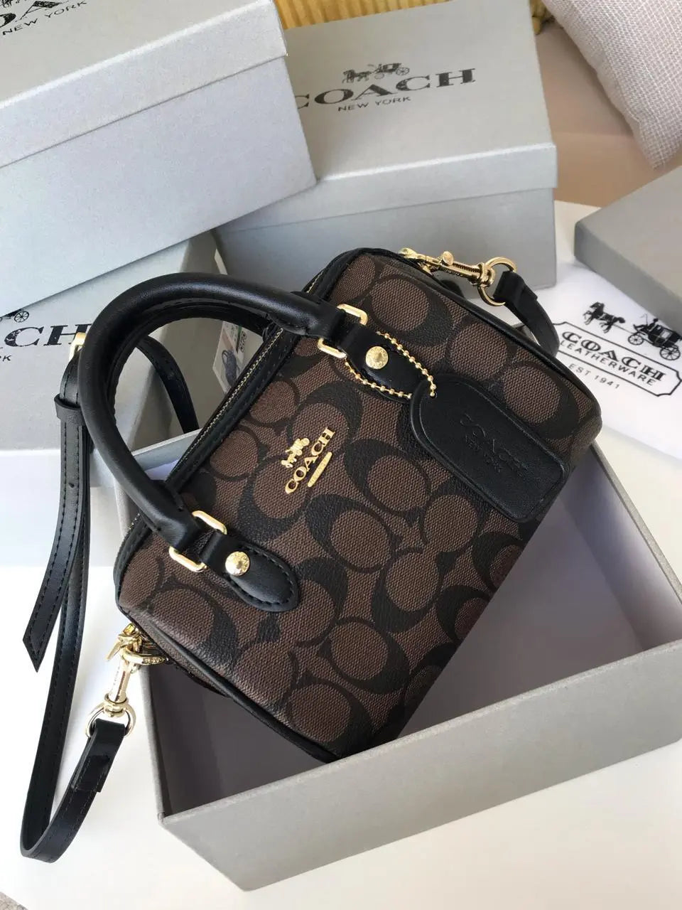 شنطة كوتش روان صغيره شنط وحقائب coach bags