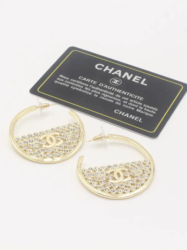حلق شانيل زركون مدور 664 حلق chanel