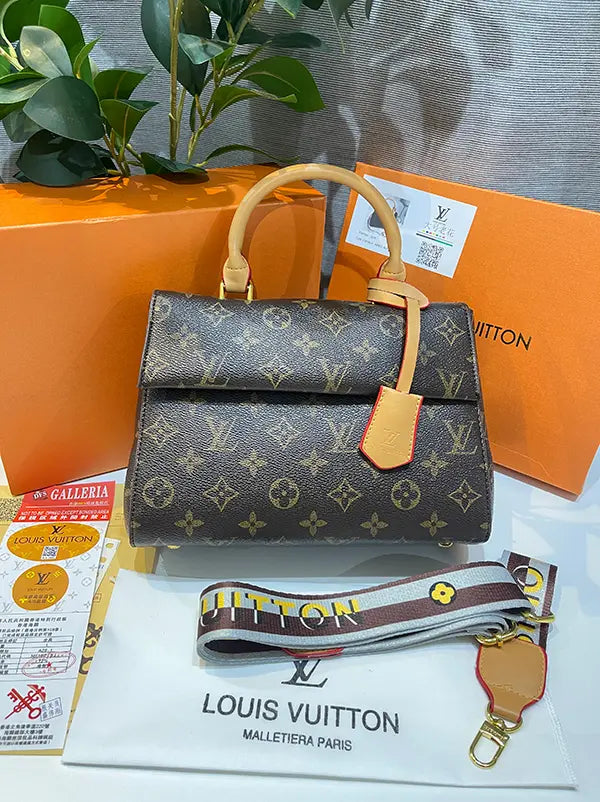 شنطة لويس فيتون الجديد ماستر 82 شنط وحقائب louis vuitton bags