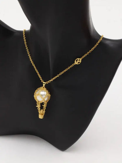 سلسال لويس فيتون لوقو لولو 680 سلسال louis vuitton