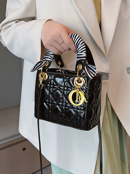 شنطة مستوحى من ديور صغيره شنط وحقائب dior اسود