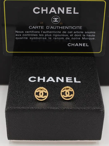 حلق شانيل ميتال صغير مدور حلق chanel